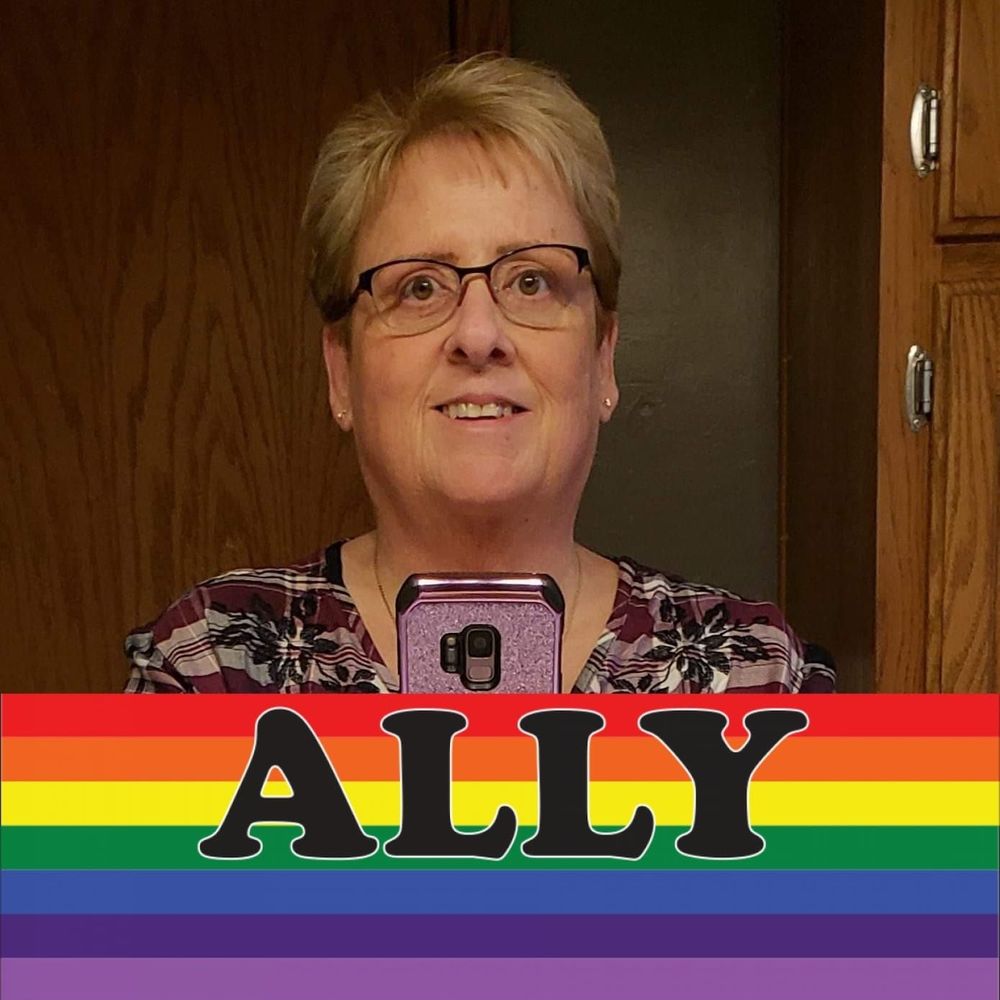 Meet your Posher, Liz